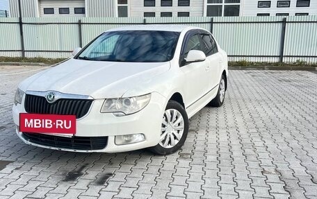 Skoda Superb III рестайлинг, 2012 год, 850 000 рублей, 2 фотография