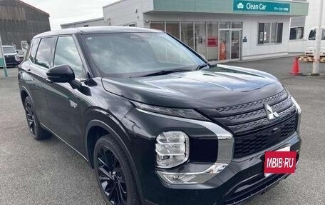 Mitsubishi Outlander, 2022 год, 3 300 000 рублей, 1 фотография