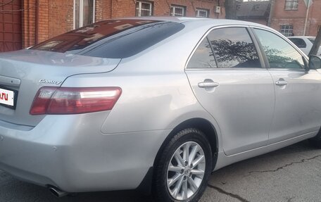 Toyota Camry, 2011 год, 1 100 000 рублей, 1 фотография