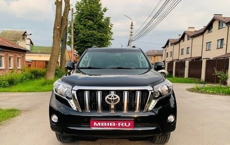 Toyota Land Cruiser Prado 150 рестайлинг 2, 2013 год, 3 099 000 рублей, 1 фотография