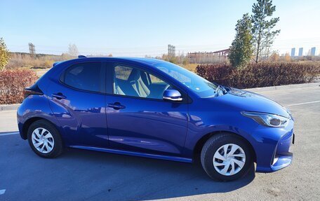 Toyota Yaris, 2020 год, 1 400 000 рублей, 9 фотография