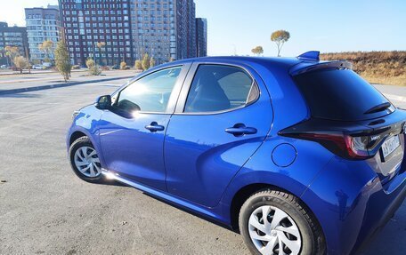 Toyota Yaris, 2020 год, 1 400 000 рублей, 3 фотография