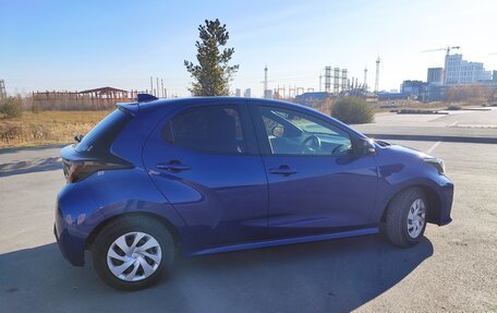 Toyota Yaris, 2020 год, 1 400 000 рублей, 8 фотография