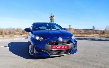 Toyota Yaris, 2020 год, 1 400 000 рублей, 11 фотография