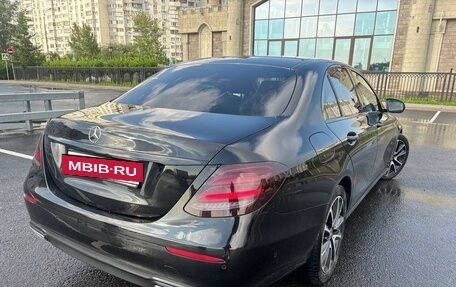 Mercedes-Benz E-Класс, 2019 год, 2 750 000 рублей, 6 фотография