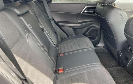 Mitsubishi Outlander, 2022 год, 3 300 000 рублей, 11 фотография