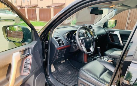 Toyota Land Cruiser Prado 150 рестайлинг 2, 2013 год, 3 099 000 рублей, 9 фотография