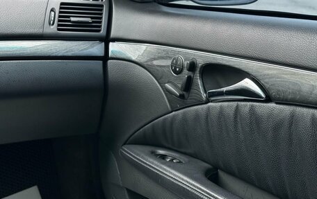 Mercedes-Benz E-Класс, 2004 год, 1 299 000 рублей, 36 фотография