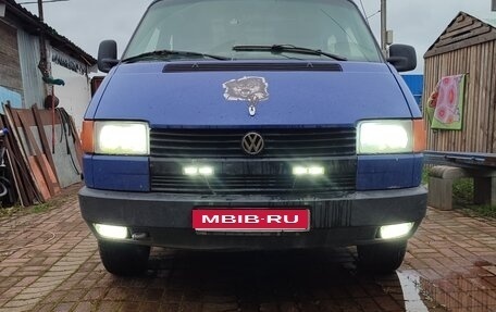 Volkswagen Transporter T4, 1992 год, 395 000 рублей, 1 фотография