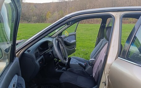 KIA Clarus II, 2001 год, 500 000 рублей, 11 фотография