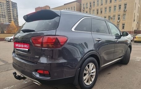 KIA Sorento III Prime рестайлинг, 2018 год, 2 500 000 рублей, 5 фотография