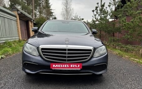 Mercedes-Benz E-Класс, 2016 год, 3 590 000 рублей, 2 фотография