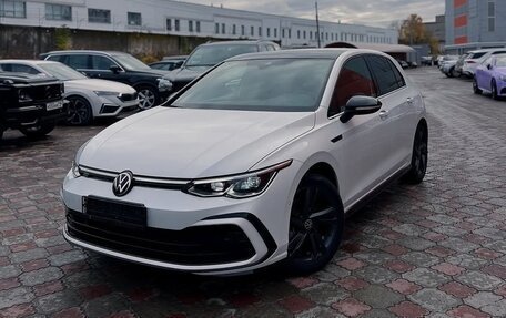 Volkswagen Golf VIII, 2022 год, 2 450 000 рублей, 1 фотография