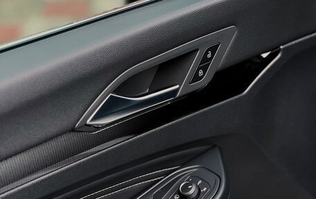 Volkswagen Golf VIII, 2022 год, 2 450 000 рублей, 7 фотография