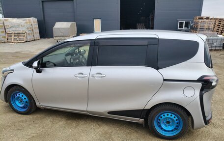 Toyota Sienta II, 2016 год, 1 350 000 рублей, 4 фотография