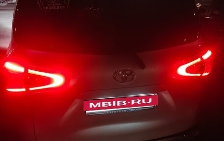 Toyota Sienta II, 2016 год, 1 350 000 рублей, 10 фотография