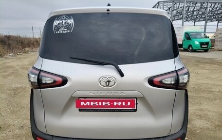 Toyota Sienta II, 2016 год, 1 350 000 рублей, 8 фотография