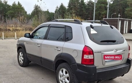 Hyundai Tucson III, 2005 год, 750 000 рублей, 10 фотография