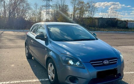 KIA cee'd I рестайлинг, 2008 год, 450 000 рублей, 1 фотография