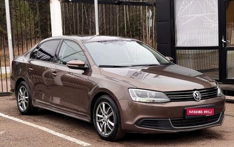 Volkswagen Jetta VI, 2011 год, 1 049 000 рублей, 1 фотография