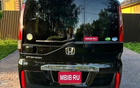 Honda Stepwgn IV, 2020 год, 2 600 000 рублей, 3 фотография