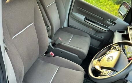 Honda Stepwgn IV, 2020 год, 2 600 000 рублей, 11 фотография