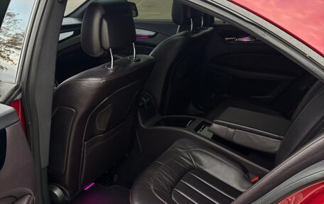 Mercedes-Benz CLS, 2012 год, 2 650 000 рублей, 33 фотография