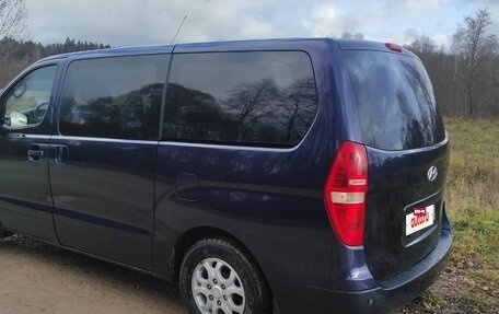 Hyundai H-1 II рестайлинг, 2008 год, 1 350 000 рублей, 3 фотография