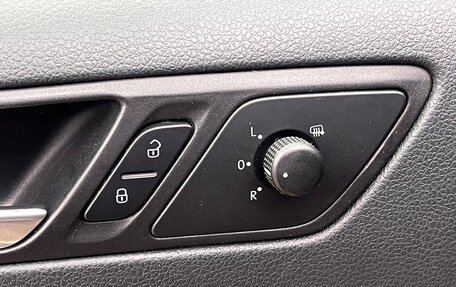 Volkswagen Jetta VI, 2011 год, 1 049 000 рублей, 17 фотография