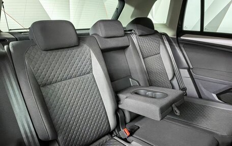 Volkswagen Tiguan II, 2018 год, 2 197 000 рублей, 13 фотография