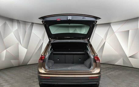 Volkswagen Tiguan II, 2018 год, 2 197 000 рублей, 21 фотография