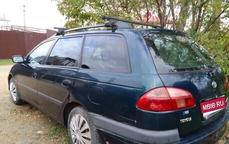 Toyota Avensis III рестайлинг, 2001 год, 200 000 рублей, 5 фотография