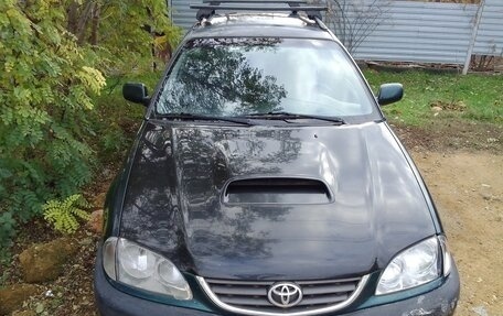 Toyota Avensis III рестайлинг, 2001 год, 200 000 рублей, 3 фотография