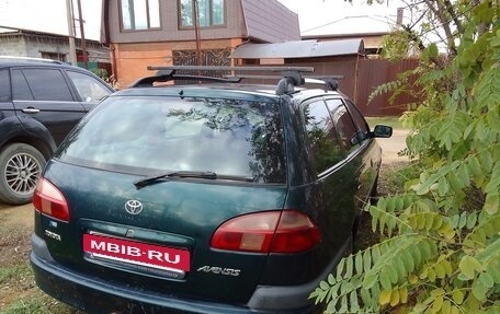 Toyota Avensis III рестайлинг, 2001 год, 200 000 рублей, 10 фотография