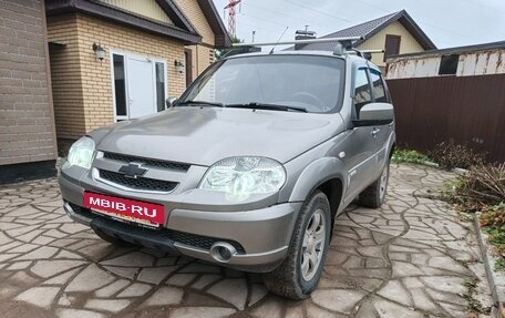 Chevrolet Niva I рестайлинг, 2012 год, 570 000 рублей, 2 фотография