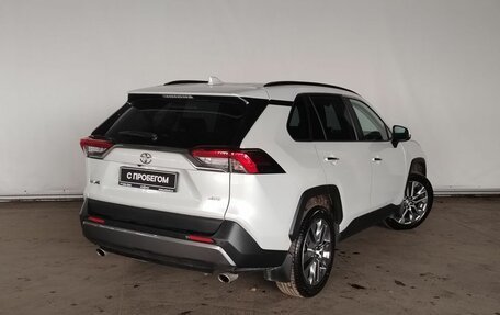 Toyota RAV4, 2021 год, 3 950 000 рублей, 4 фотография