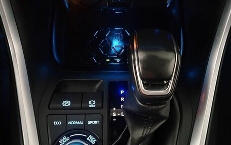 Toyota RAV4, 2021 год, 3 950 000 рублей, 15 фотография