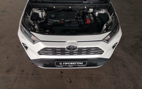 Toyota RAV4, 2021 год, 3 950 000 рублей, 21 фотография