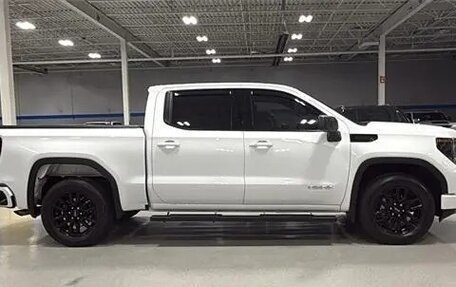 GMC Sierra, 2024 год, 6 250 000 рублей, 3 фотография