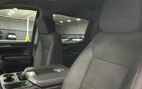 GMC Sierra, 2024 год, 6 250 000 рублей, 14 фотография