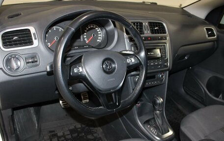 Volkswagen Polo VI (EU Market), 2016 год, 997 000 рублей, 13 фотография