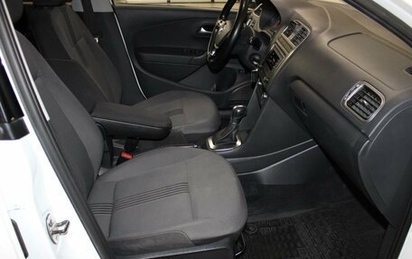 Volkswagen Polo VI (EU Market), 2016 год, 997 000 рублей, 17 фотография