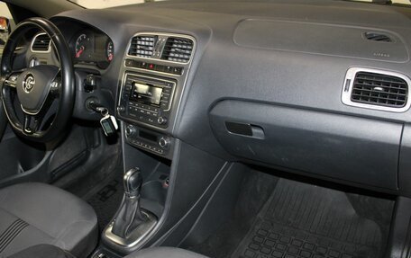 Volkswagen Polo VI (EU Market), 2016 год, 997 000 рублей, 18 фотография