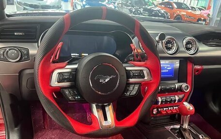 Ford Mustang VI рестайлинг, 2021 год, 3 100 000 рублей, 12 фотография