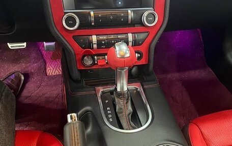 Ford Mustang VI рестайлинг, 2021 год, 3 100 000 рублей, 14 фотография