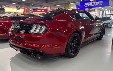 Ford Mustang VI рестайлинг, 2021 год, 3 100 000 рублей, 6 фотография