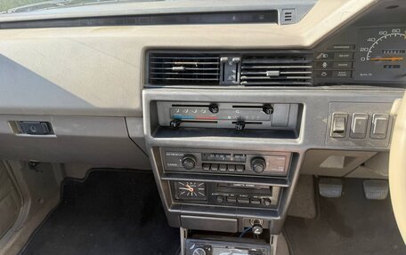 Nissan Bluebird VIII, 1984 год, 190 000 рублей, 8 фотография