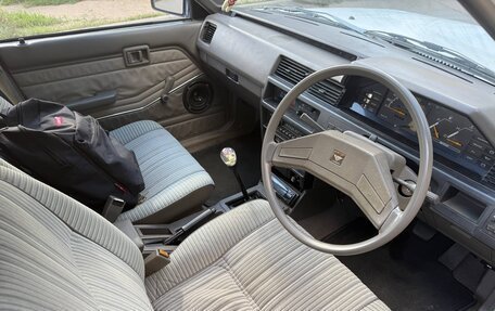 Nissan Bluebird VIII, 1984 год, 190 000 рублей, 11 фотография