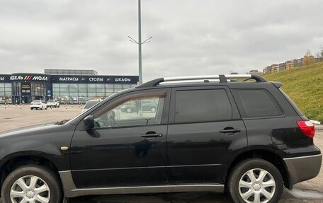 Mitsubishi Outlander III рестайлинг 3, 2007 год, 619 000 рублей, 4 фотография