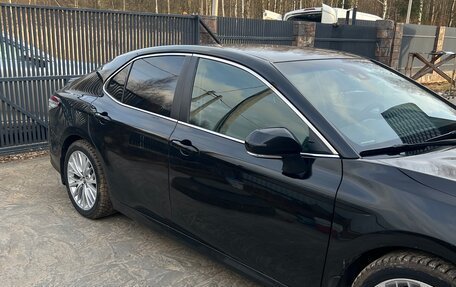 Toyota Camry, 2018 год, 1 895 000 рублей, 4 фотография